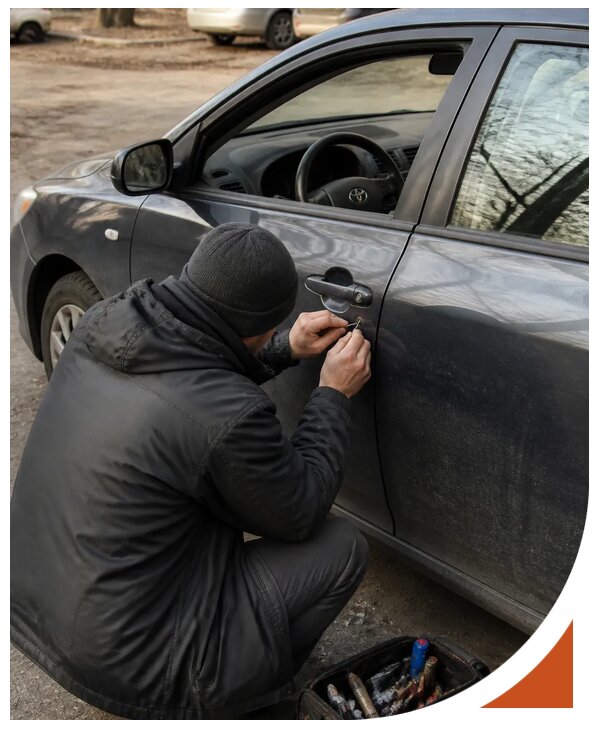 Профессиональное вскрытие автомобиля Тойота без повреждений в Балакове